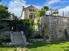 Istrian Private Garden Oasis
