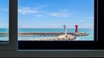 Yangyang J Ocean View