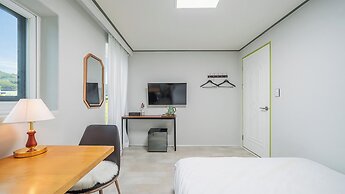 Yangyang J Ocean View