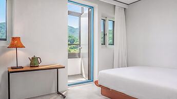 Yangyang J Ocean View
