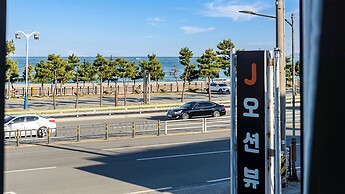 Yangyang J Ocean View