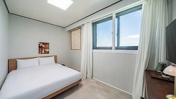 Yangyang J Ocean View
