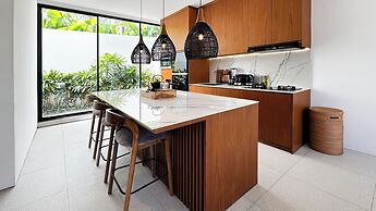 Aquamarine Villa 8A