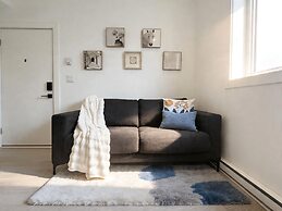 Vancouver Katherine 2BD 2BA Laneway Home