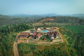 HILL SEASONS RESORT AND SPA