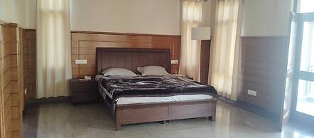 hotel som kunj