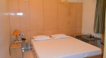 Hotel Reliance