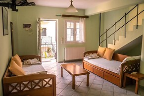 Chrisanthi Apartments
