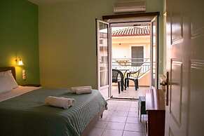 Chrisanthi Apartments