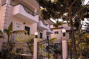 Chrisanthi Apartments