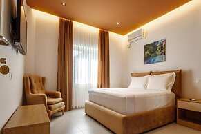 KRONOS Hotel Sarande
