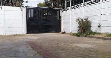 Ojong's Self-Catering Kraaifontein