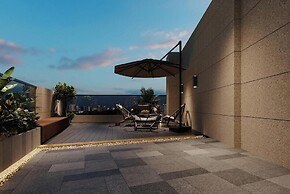 Phoenix Crowne Vinh Hotel