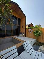 Kiangnapa Cottage