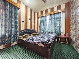 Hotel Al Azizia Near Dal Lake