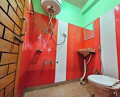 Hotel Al Azizia Near Dal Lake