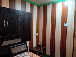 Hotel Al Azizia Near Dal Lake