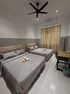 Kuantan putra home