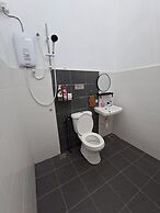 Kuantan putra home