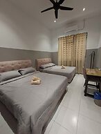 Kuantan putra home