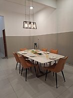 Kuantan putra home