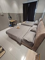 Kuantan putra home