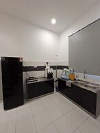 Kuantan putra home