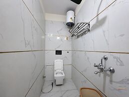 Hotel Banke Bihari Dham - 500 mtr from Prem Mandir