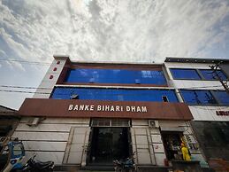Hotel Banke Bihari Dham - 500 mtr from Prem Mandir