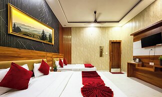 Hotel Banke Bihari Dham - 500 mtr from Prem Mandir