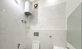 Hotel Banke Bihari Dham - 500 mtr from Prem Mandir
