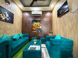 Hotel Banke Bihari Dham - 500 mtr from Prem Mandir