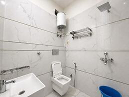 Hotel Banke Bihari Dham - 500 mtr from Prem Mandir