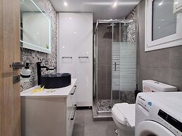 Stylish studio in Thissio near Acropolis