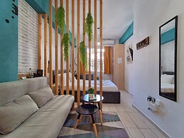 Stylish studio in Thissio near Acropolis