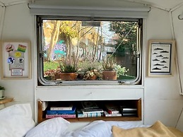 House Sleeps 2 With Lakeside Views