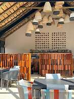 Honeyguide Conservation Lodge