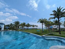 Wyndhoian Beachfront Villas
