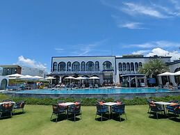Wyndhoian Beachfront Villas