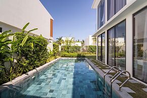 Wyndhoian Beachfront Villas