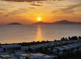 Wyndhoian Beachfront Villas