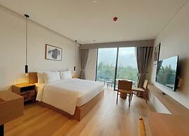 Wyndhoian Beachfront Villas