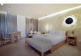 Wyndhoian Beachfront Villas