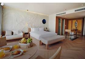 Wyndhoian Beachfront Villas
