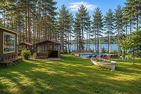 Club Paradise Bay Iskar Lake