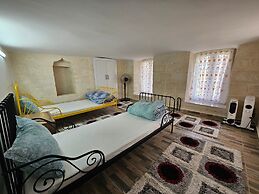 Tarihi Midyat Acar Konağı-Butik Otel