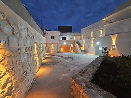 Tarihi Midyat Acar Konağı-Butik Otel