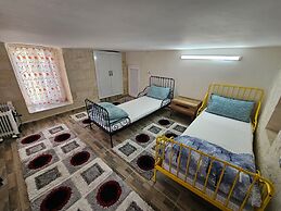 Tarihi Midyat Acar Konağı-Butik Otel