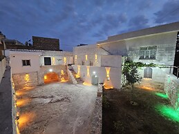 Tarihi Midyat Acar Konağı-Butik Otel