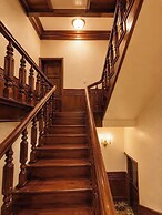 Rose Wood Cat Ba Villa